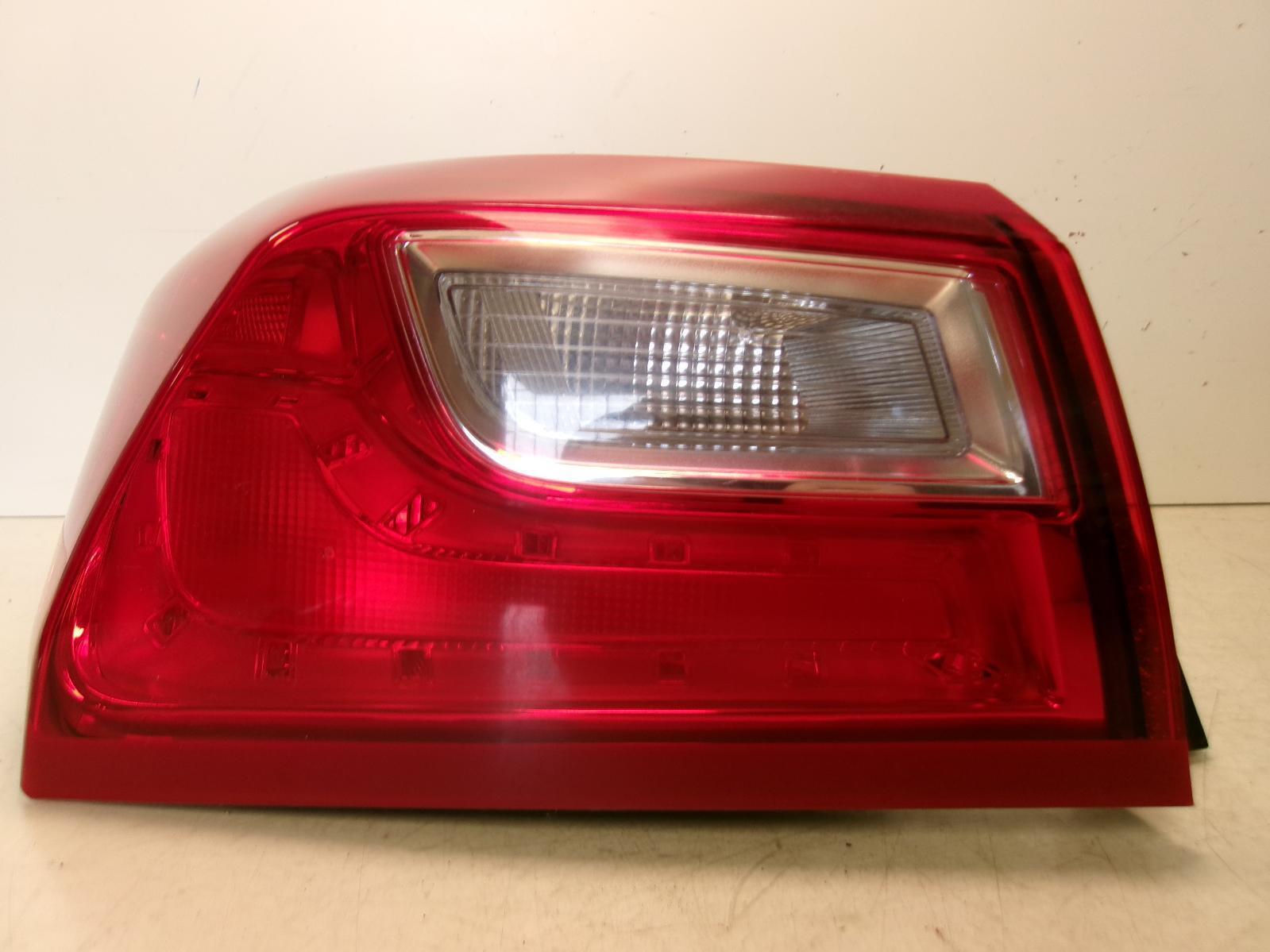 2016 - 2023 Chevrolet Malibu Driver Lh Outer Incandescent Tail Light OEM