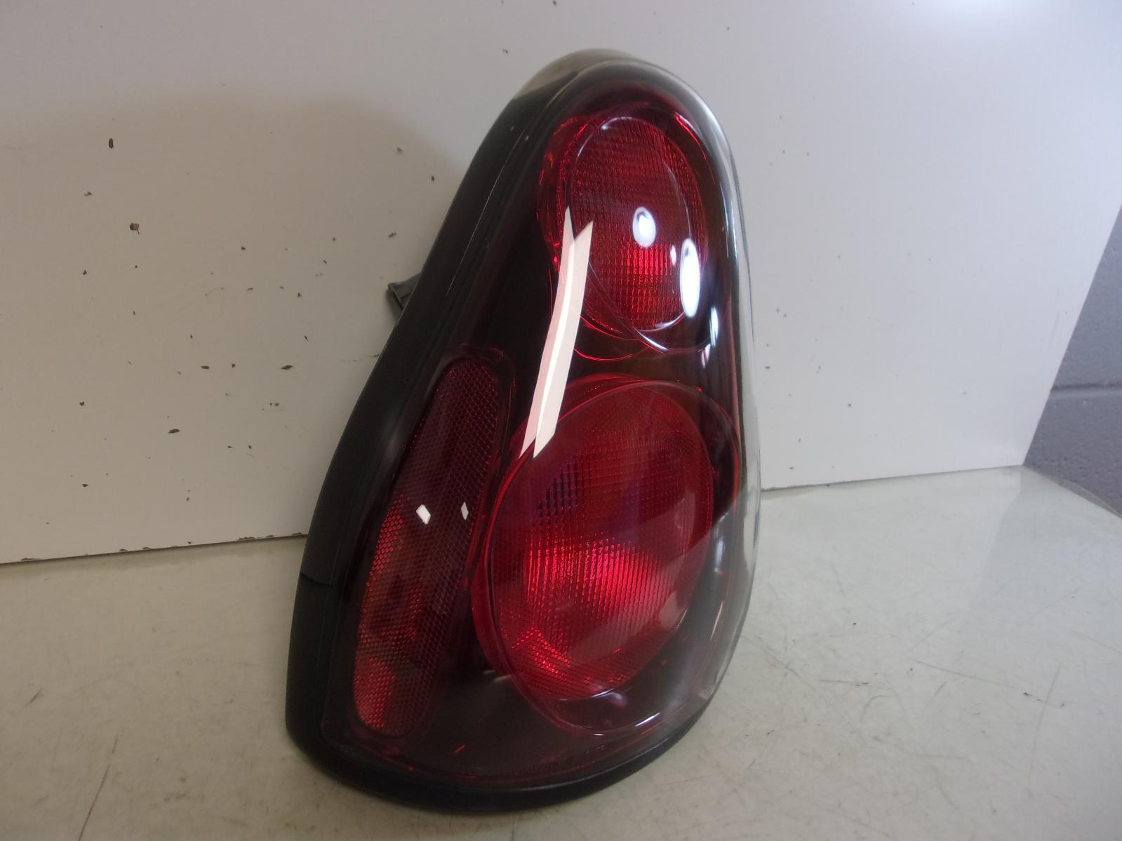 2000 2001 2002 2003 2004 2005 Chevrolet Monte Carlo Driver LH Tail Light OEM - 0