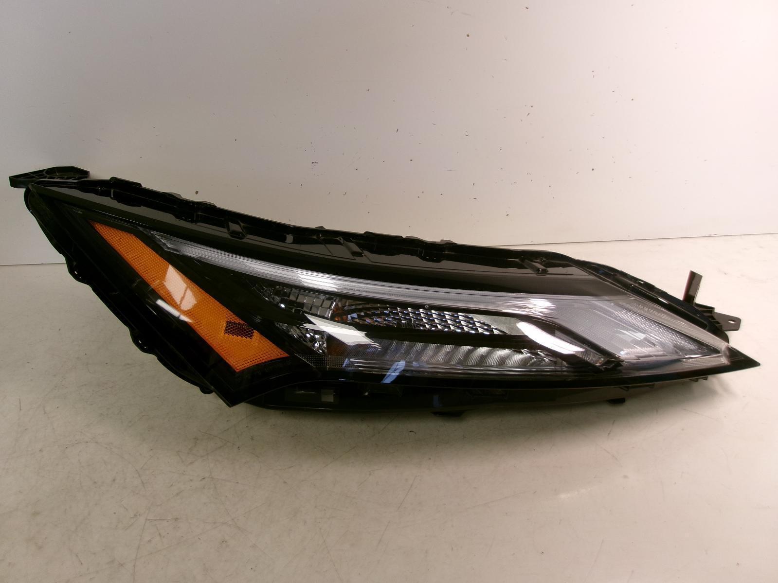 NISSAN ROGUE R Front Lamp park lamp-turn signal, w/LED, Japan built, R. 21 22 - 0