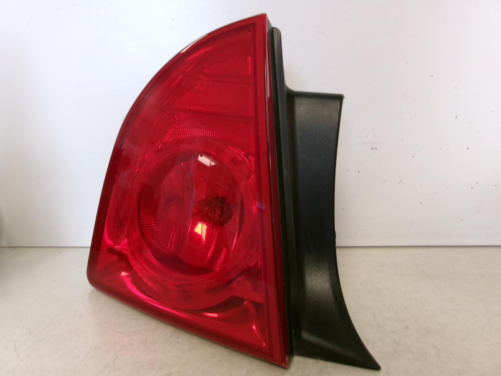 2009 2010 2011 2012 Chevrolet Malibu Driver Outer Quarter Panel Tail Light OEM