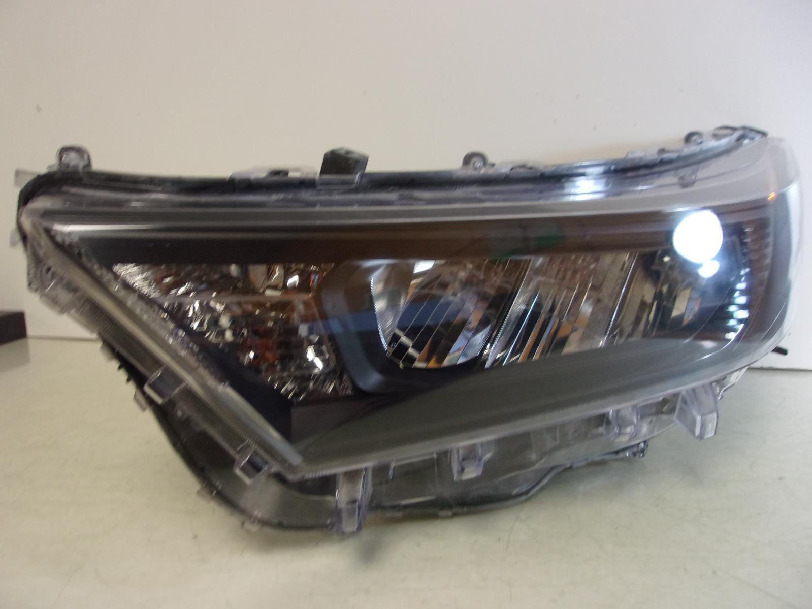 2019 2020 2021 Toyota Rav4 Driver Lh Led Headlight W/ Black Trim OEM